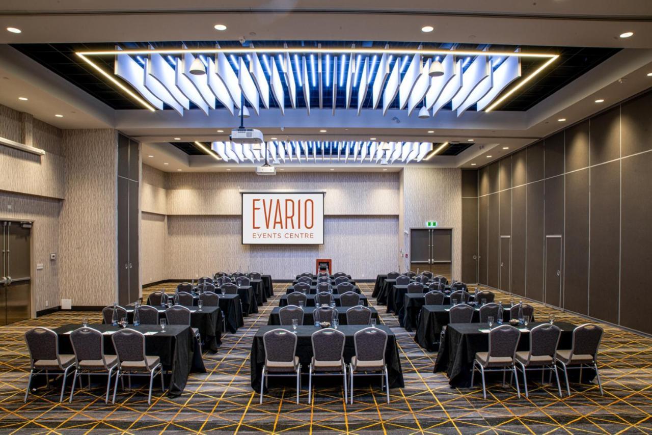 Holiday Inn Edmonton South - Evario Events By Ihg Exterior foto