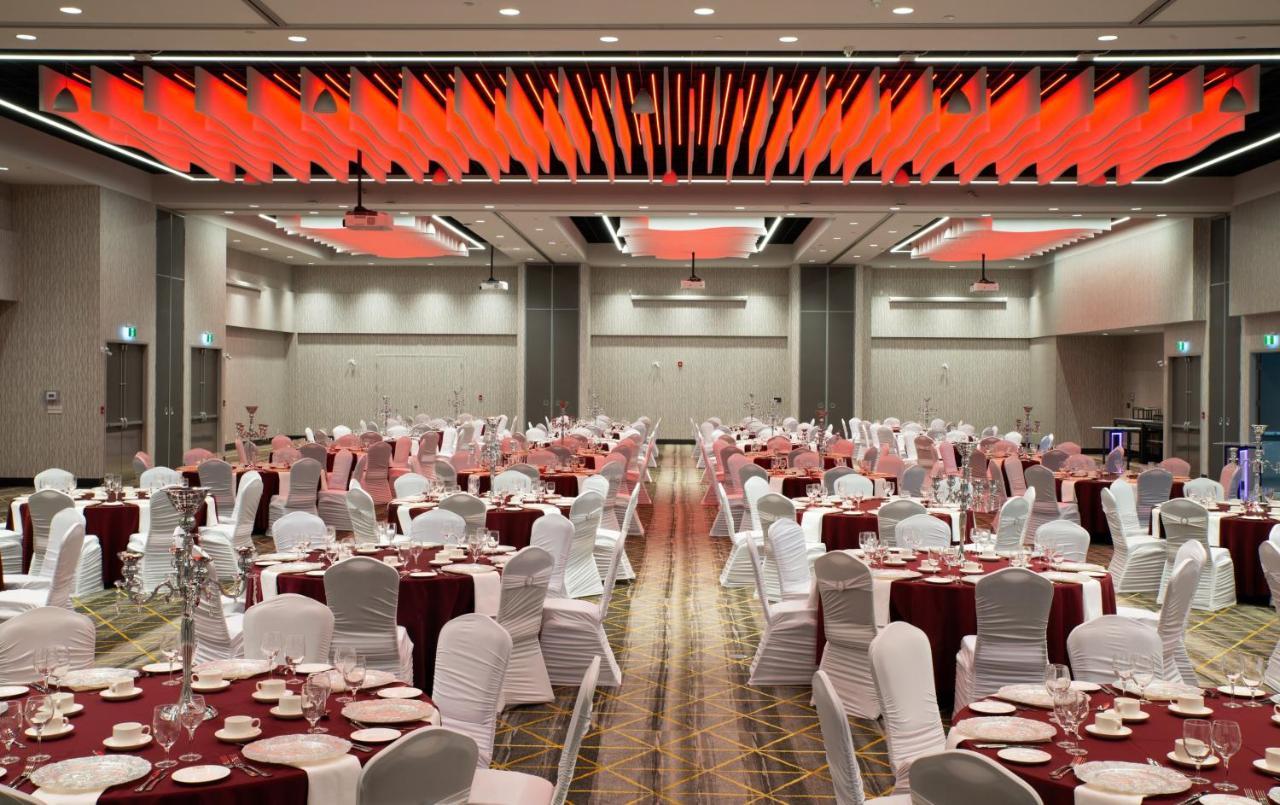Holiday Inn Edmonton South - Evario Events By Ihg Exterior foto