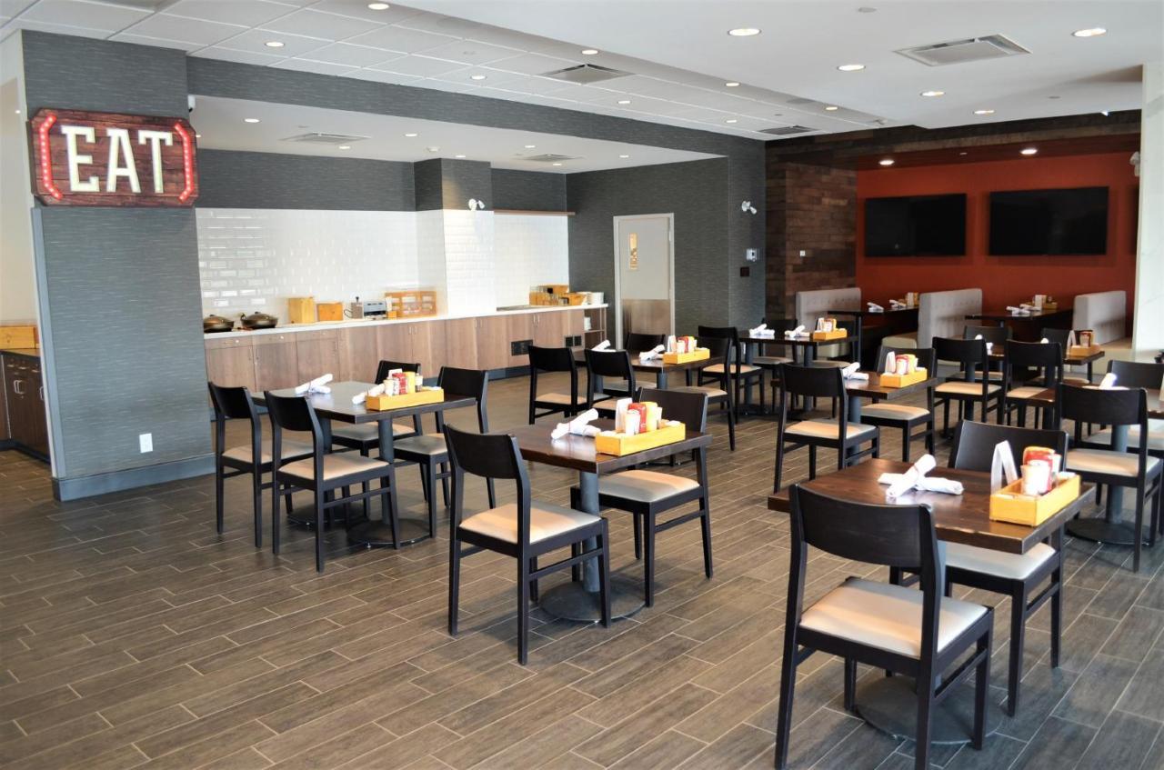 Holiday Inn Edmonton South - Evario Events By Ihg Exterior foto
