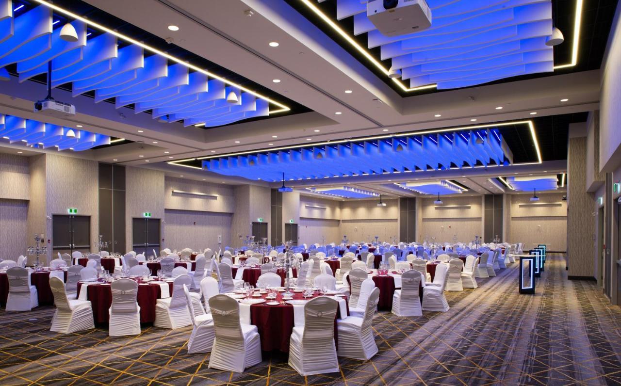Holiday Inn Edmonton South - Evario Events By Ihg Exterior foto