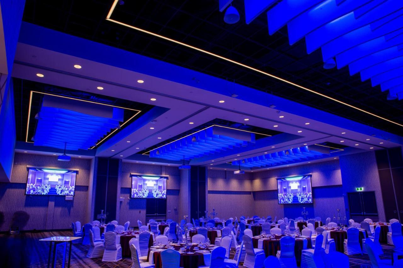 Holiday Inn Edmonton South - Evario Events By Ihg Exterior foto